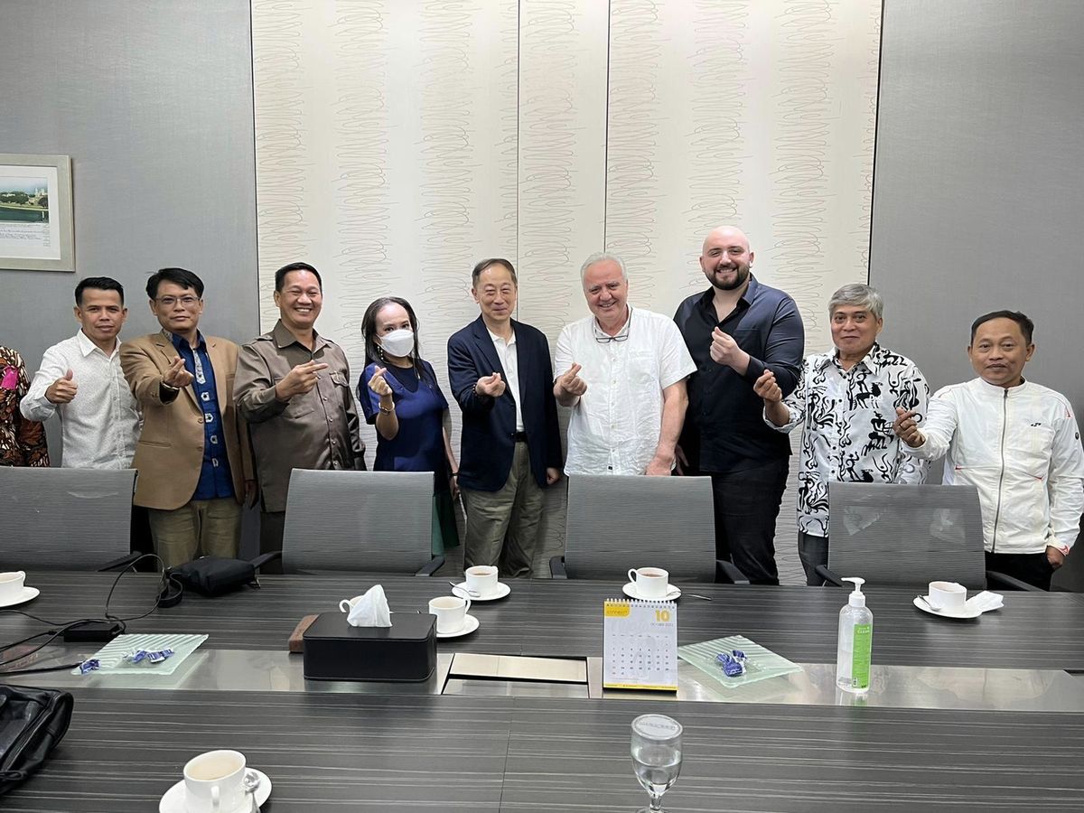 TEM Global executives in a counterparty meeting